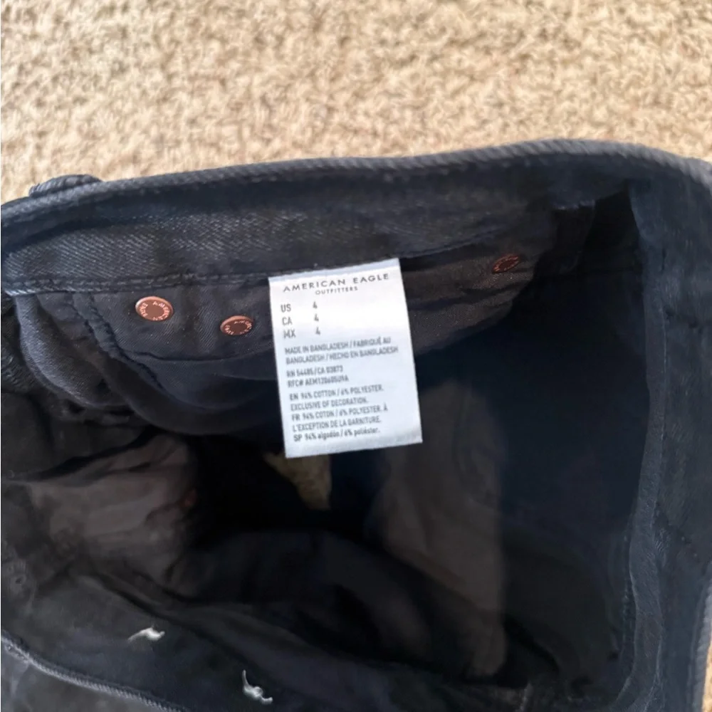 American Eagle Outfitters Black wash 90s Boyfriend Short - Picture 4 of 4